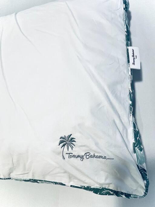 Your Downtown With California King Bed Unit A *